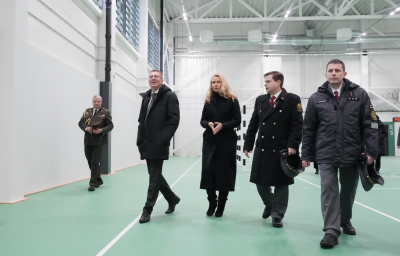 Valsts prezidents iepzīst jaunuzbūvēto Liepājas cietumu