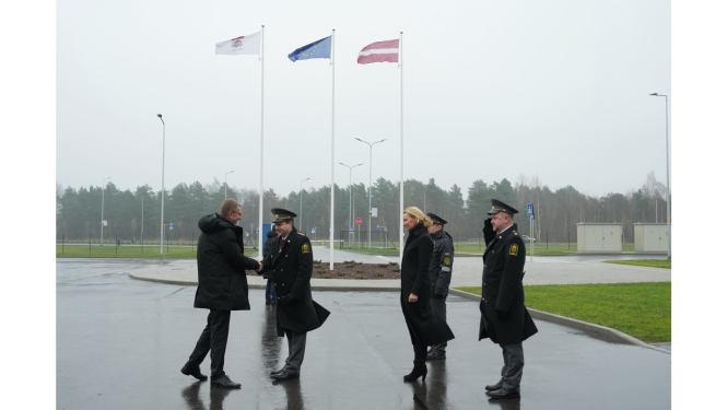 Valsts prezidents Edgars Rinkēvičs apmeklē jaunuzcelto Liepājas cietumu.