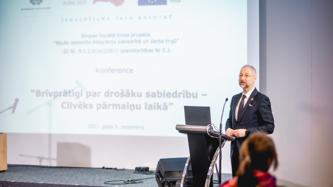 konference
